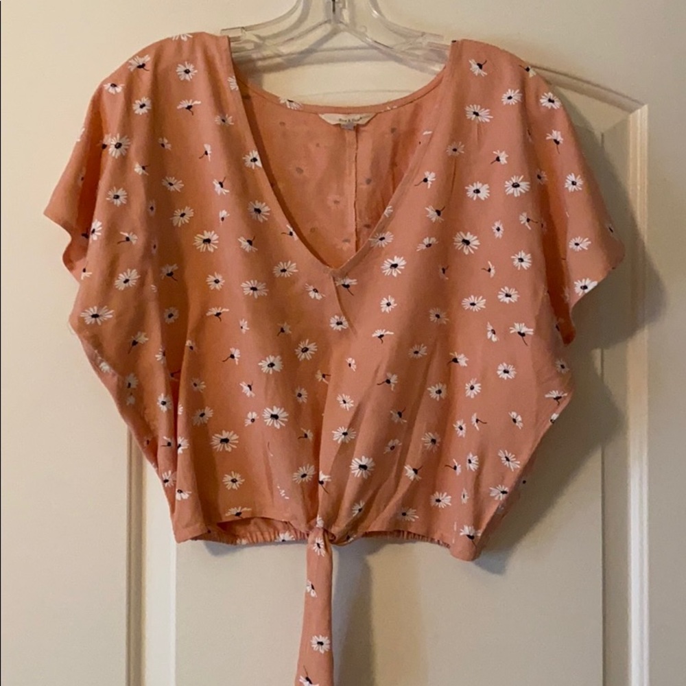 Cropped floral top